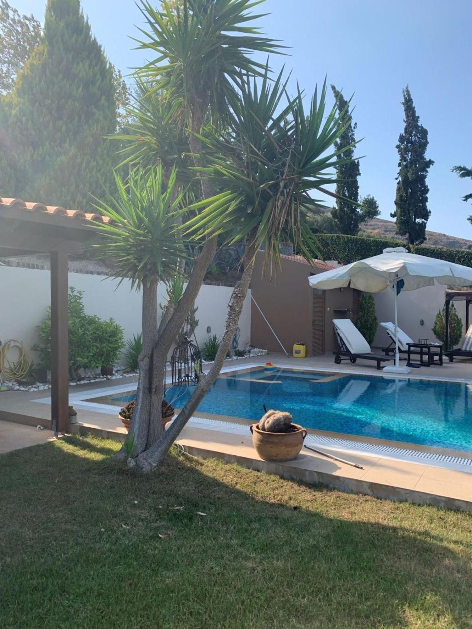 Villa Karteros With Swimming Pool Bbq *